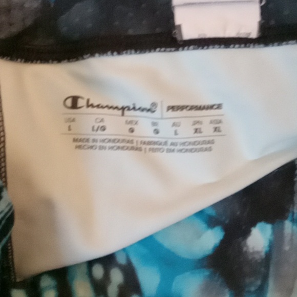 Lot of Women's Leggings for Running, Workouts, Size L - Picture 2 of 6